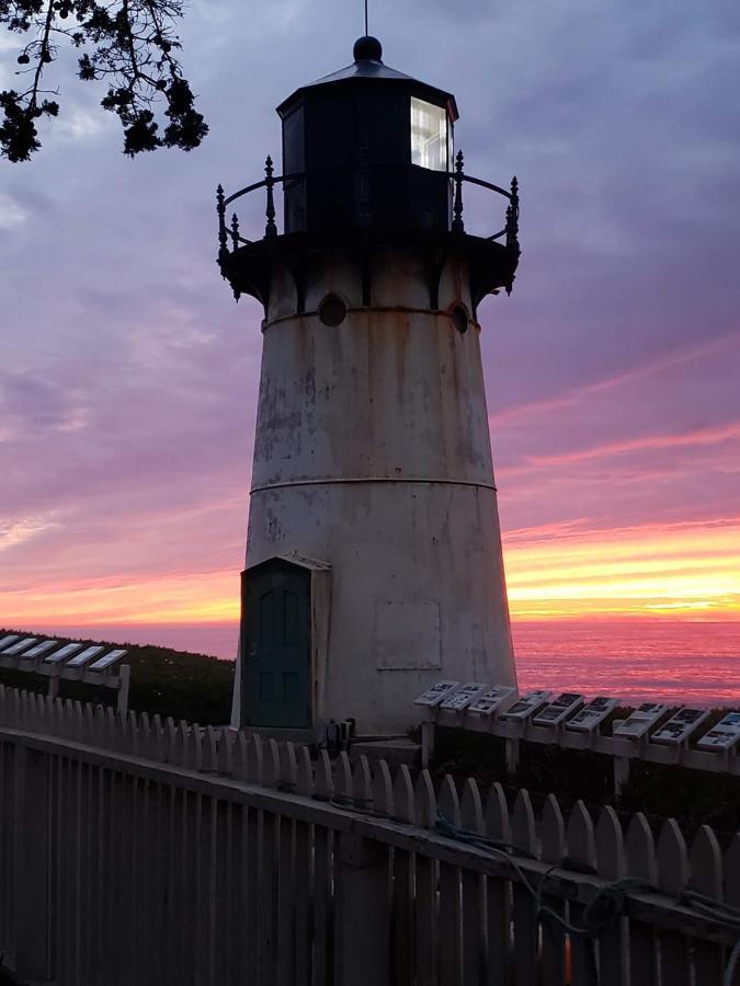Hi Point Lighthouse 2*