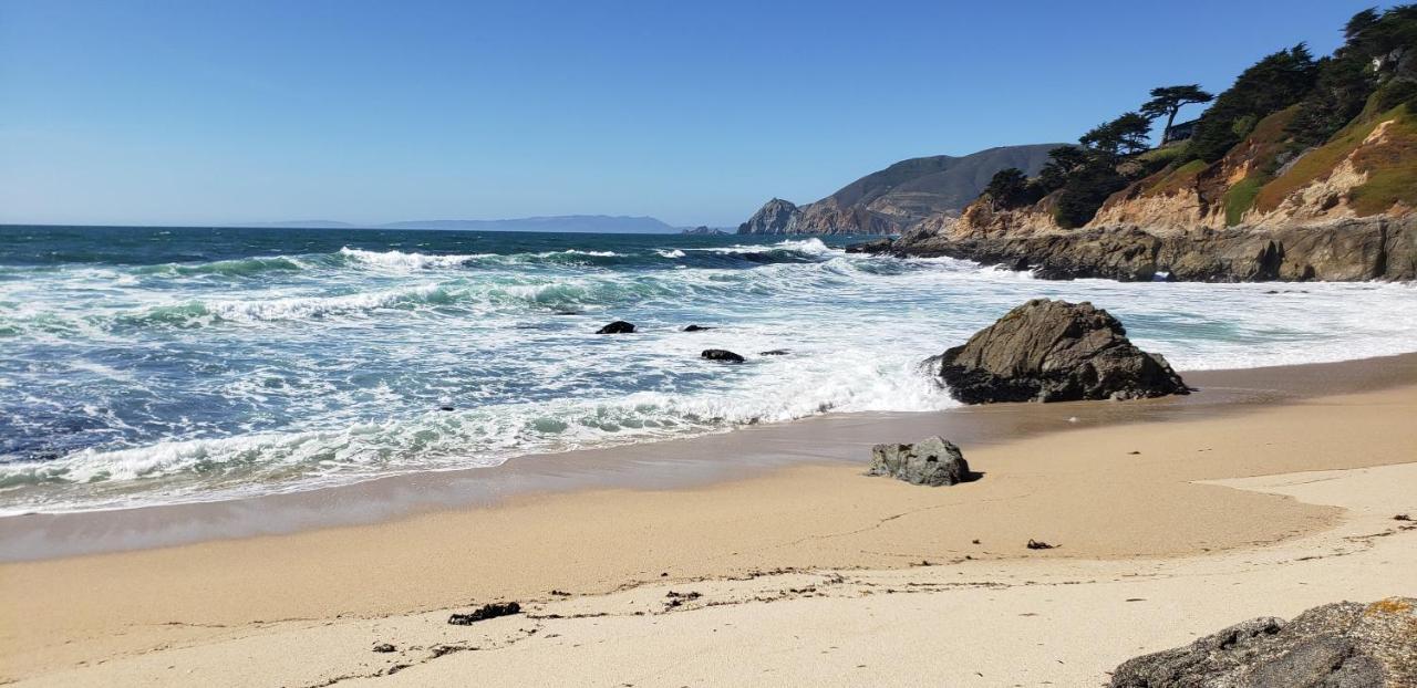 Hi Point Lighthouse Montara