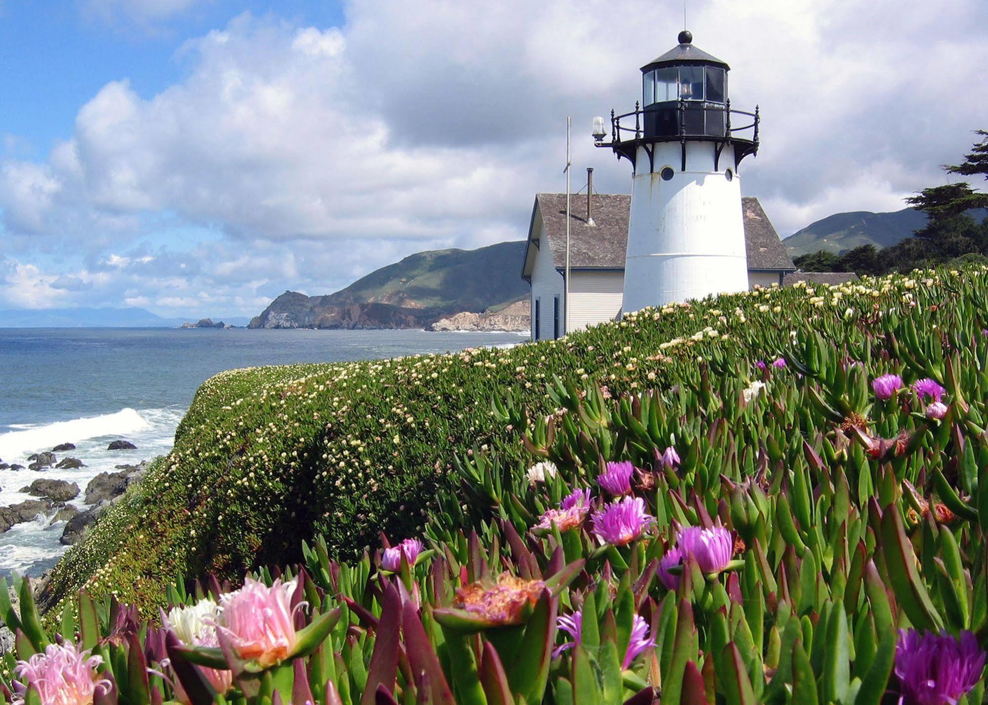 Hi Point Lighthouse 2*